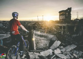 丹尼 迈卡斯寇 Danny MacAskill 《山脊》